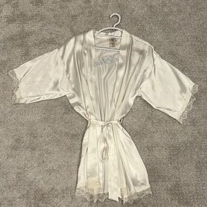 Bride satin robe